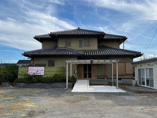 和風の施設外観  