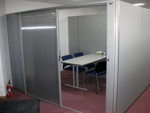 打ち合わせ室  