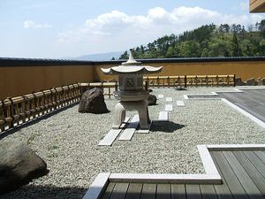 静かな庭園エリア