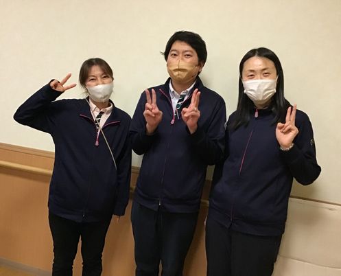 元気なスタッフの姿