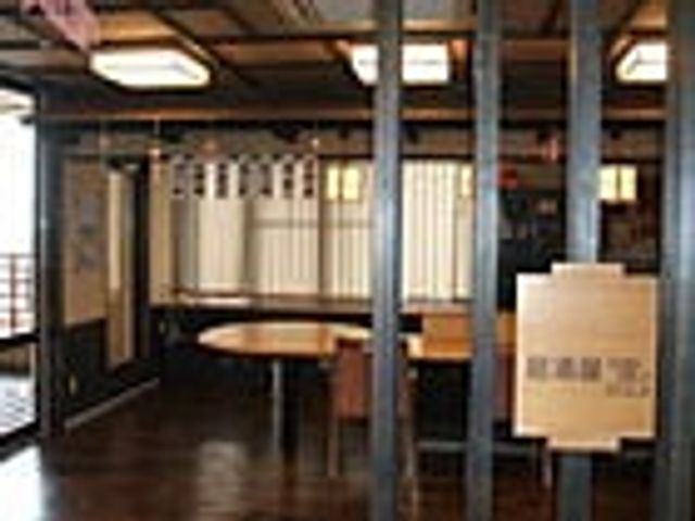 和風の内観 内観 自然光が差し込み、和風の落ち着いた空間が広がっています。ゆったりとしたひとときを過ごせます。