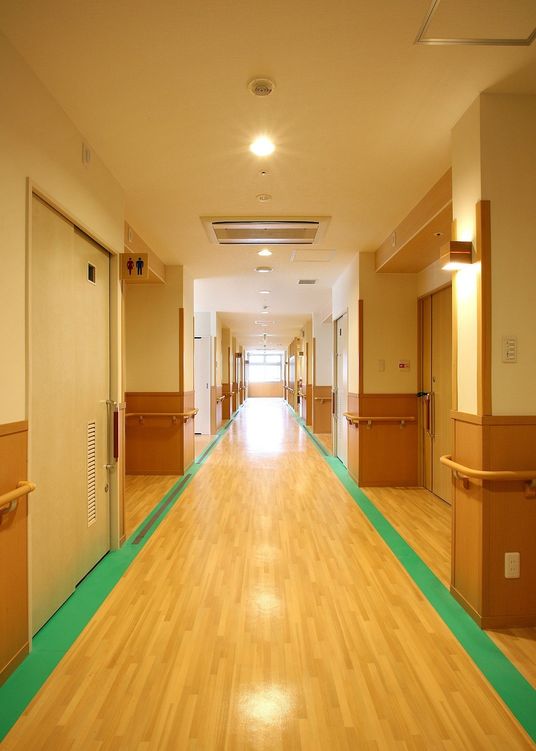 広々とした廊下