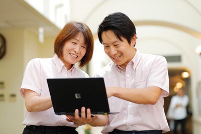 和やかなスタッフの様子