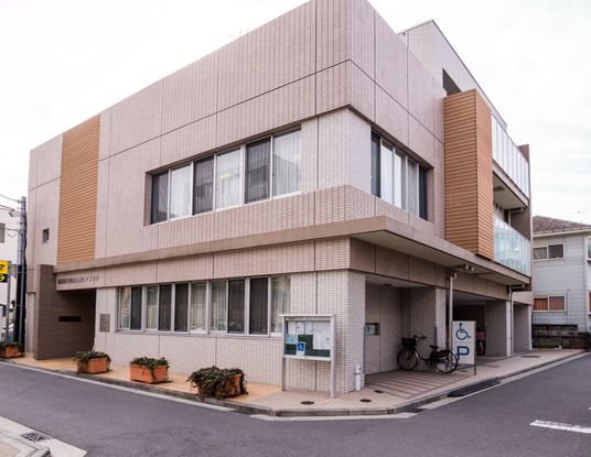 施設の外観
