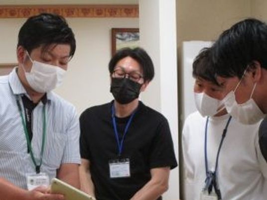 スタッフが集まる休憩室  