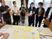 会議中の職員たち会議室  