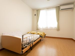 ベッドのある居室
