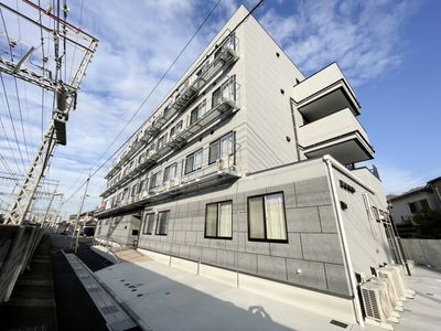 スタイリッシュな外観の職場