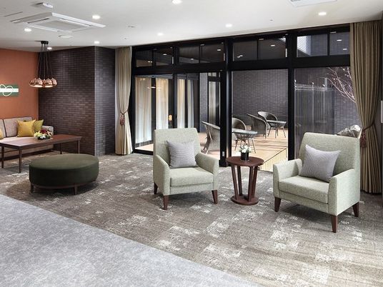 モダンな共用ラウンジ