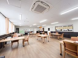 温かみのある食堂