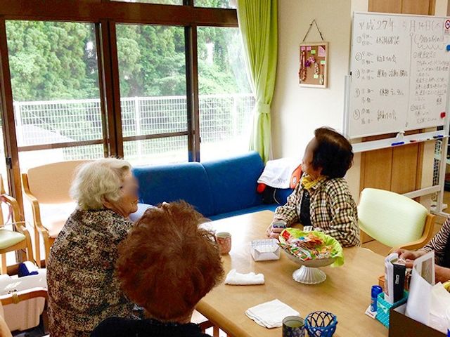自然光豊かな共有スペース