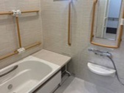 安全設備の浴室