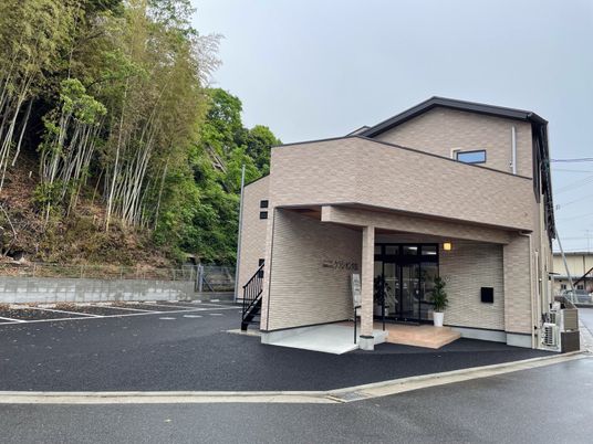 穏やかな雰囲気のエントランス