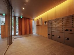 広い空間のエントランス
