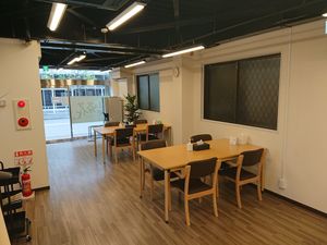 落ち着いたラウンジ