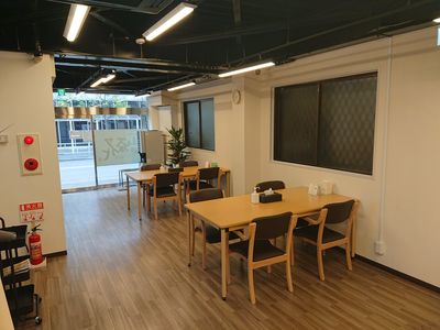 落ち着いたラウンジ