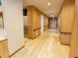 温かみのある廊下