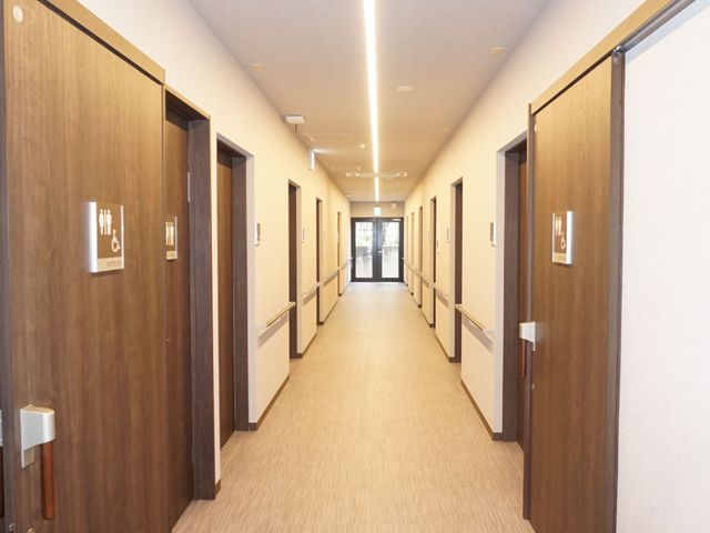 機能性廊下 廊下 明るく見通しの良い廊下は、安全に配慮された設計です。動線の確保がスムーズに行えます。