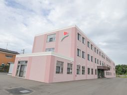 充実の設備を備えた外観