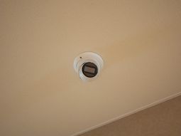 天井に設置されたカメラ