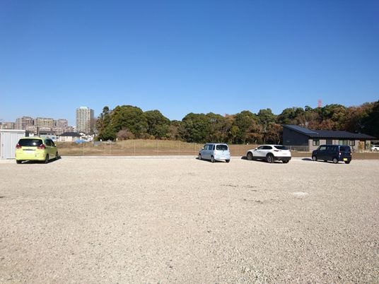 広い駐車スペース