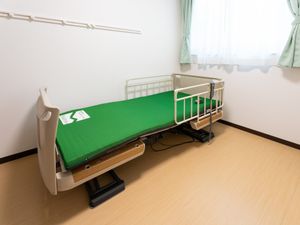 ベッドのある居室