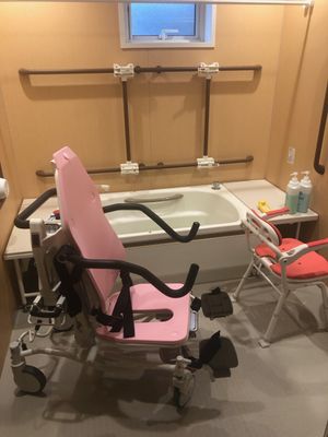 介護用浴室の機器