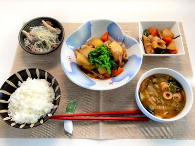 美味しそうな食事提供