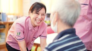 スタッフと利用者の会話  