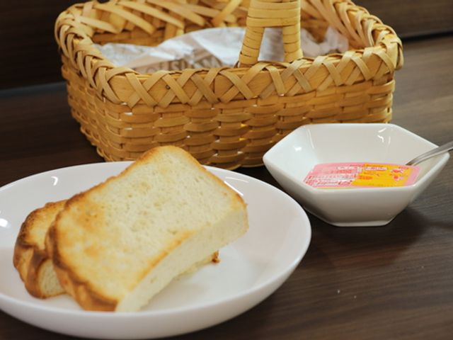 パン提供