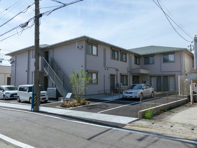 明るい日差しの居室