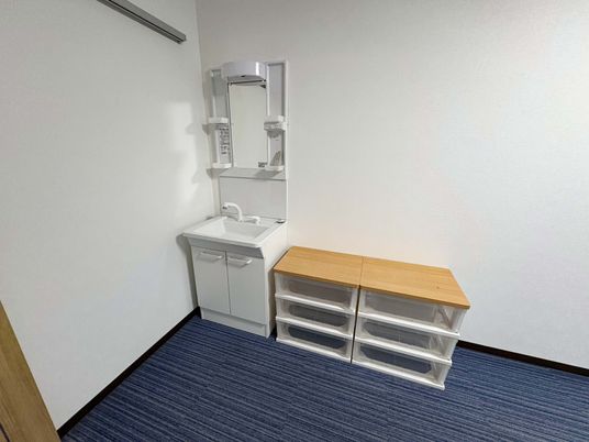 シンプルな洗面台