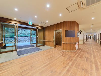 綺麗な施設の廊下