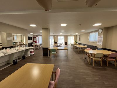 明るい食堂の空間  