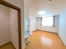 清潔感ある居室空間