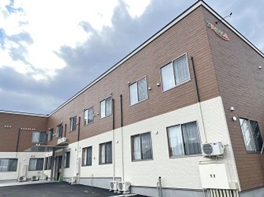 働きやすい外観の建物
