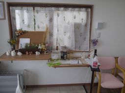 和やかな雰囲気のフロント