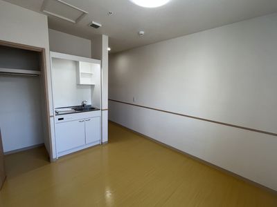居室のコンパクトキッチン