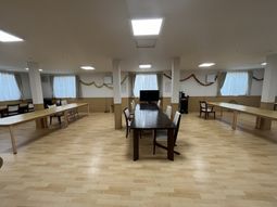 広々とした食堂