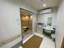 清潔感のある居室の一角