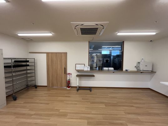 清潔な明るいキッチン