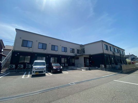外観の施設建物