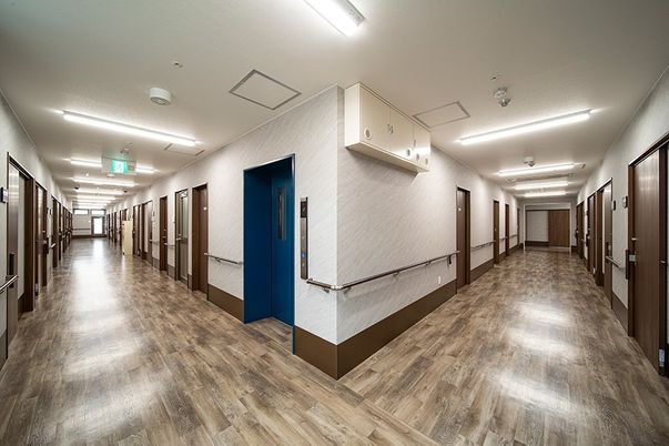 落ち着いた廊下