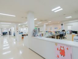 明るいスタッフイメージ