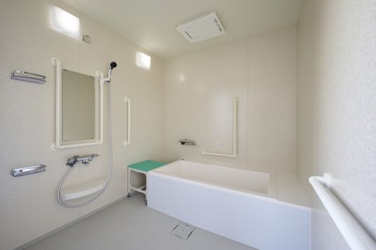 清潔感ある浴室