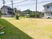 日差しが降り注ぐ中庭
