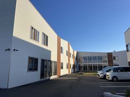 日差し明るい外観