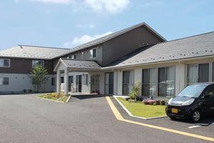 広々とした外観