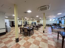 広々としたダイニングルーム