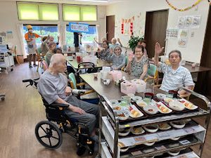 楽しげな食堂の様子